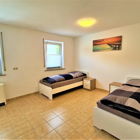 Bei Playmobilland- Grosszuegige Wohnung Mit Terasse 4 Apartment