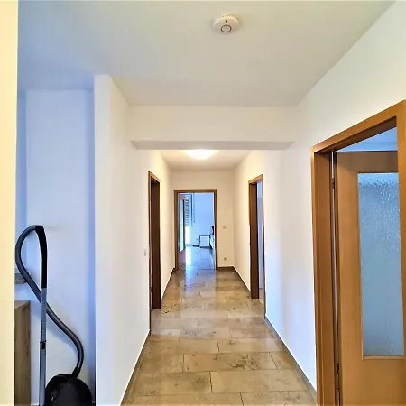 Bei Playmobilland- Grosszuegige Wohnung Mit Terasse 4 Apartment Zirndorf